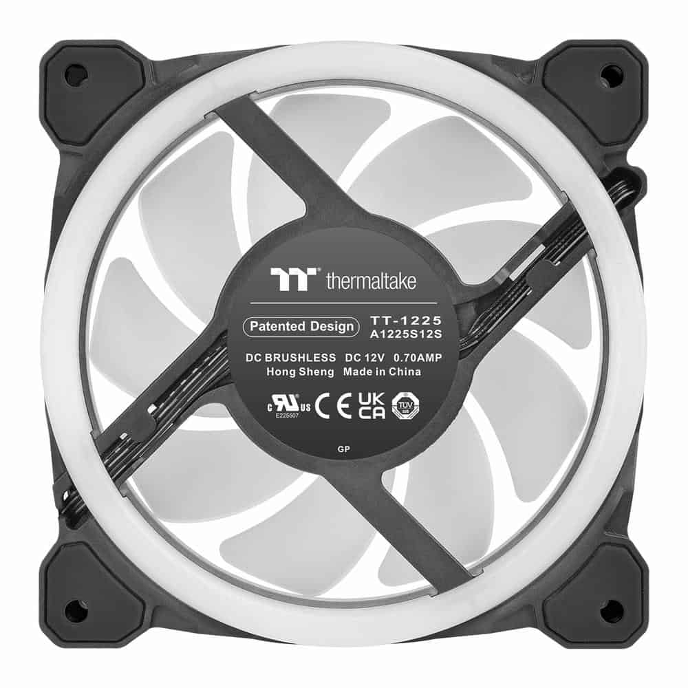 (image for) Thermaltake SWAFAN 14 RGB Reversible Airflow Radiator Fan (3 Fan Pack, 6 Fan Blades) with Controller